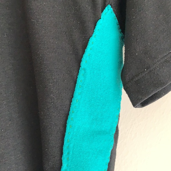 ❤️‍🔥 NikePro XS/M Workout Top Black & Turquoise ❤️‍🔥 - Picture 4 of 12